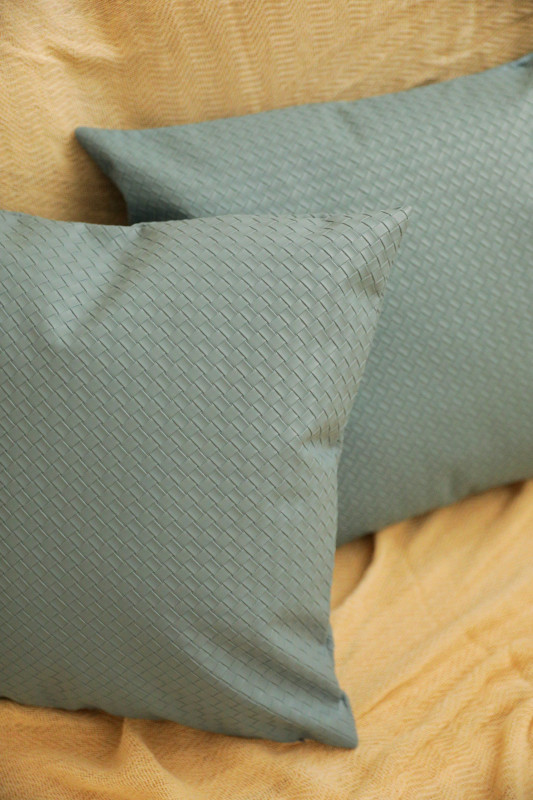 Sereno Cushion Cover — CC25-LB
