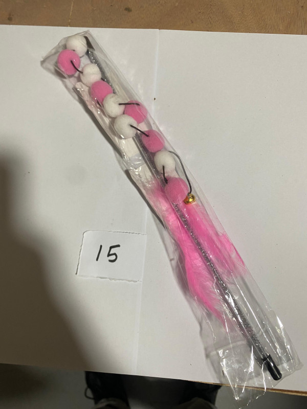 لعبة للقطط (Pink color)
