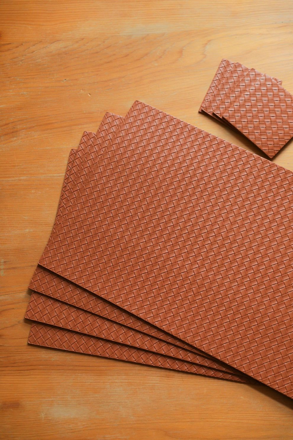 Nappa Placemat and Coaster Brown — PM25-LRB